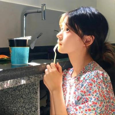 神谷诗子没有参加毕业典礼